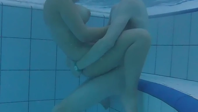 Hidden camera captures horny teen couple's underwater encounter