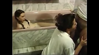 Pappa Gets A Bath In This Hot Gay Porn Video