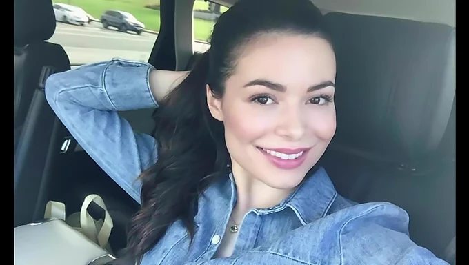 Miranda Cosgrove's Instagram pics for masturbation