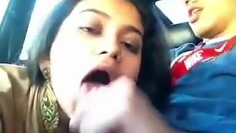 Public Blowjob By Indian Beauty