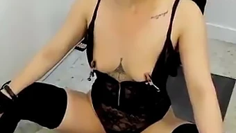 60fps Bondage Pussy Play s kundičkami