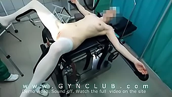 Examen De Fetiche Bdsm Con Una Ginecóloga Madura