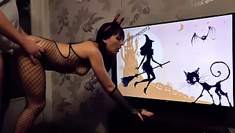 Video Porno Fatto In Casa Di Una Selvaggia Scappatella Di Halloween!