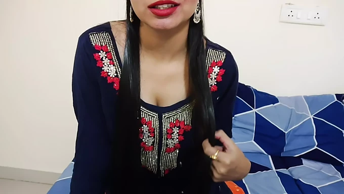 Tía india de grandes tetas y romance caliente de su sobrino en HD