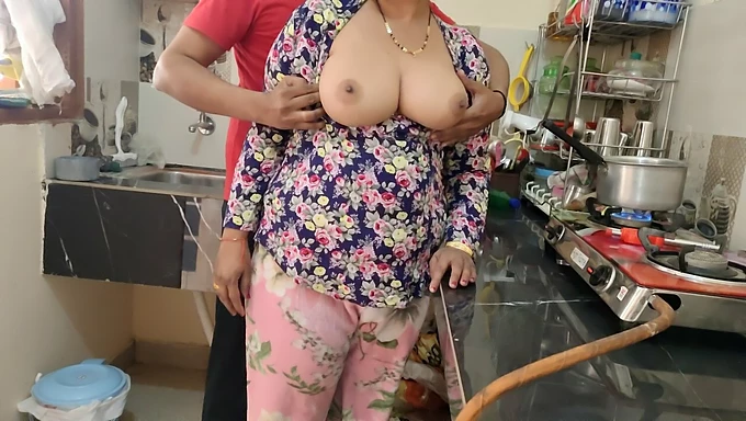 Mature homemade video of busty mom in the kitchen