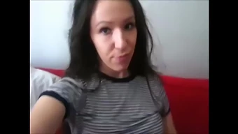 Tesne Hlačke In Intimni Trenutki Laure Honey